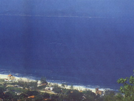 Vista parcial da Praia de Itaipuau